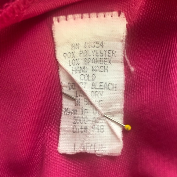 Women's hot pink sleeveless shell by Candice Candice Los Angeles, size L - Picture 9 of 9